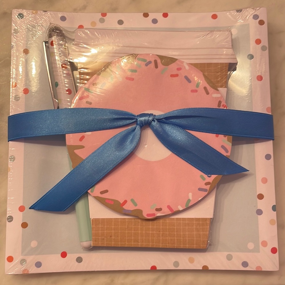 Hallmark Memo Pad